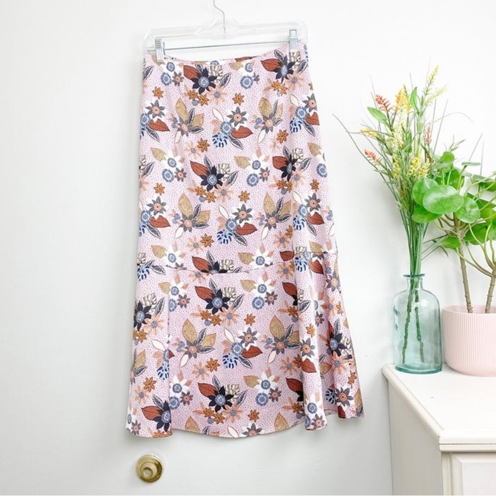 NWOT LOFT FLOWER SKIRT SIZE 10
